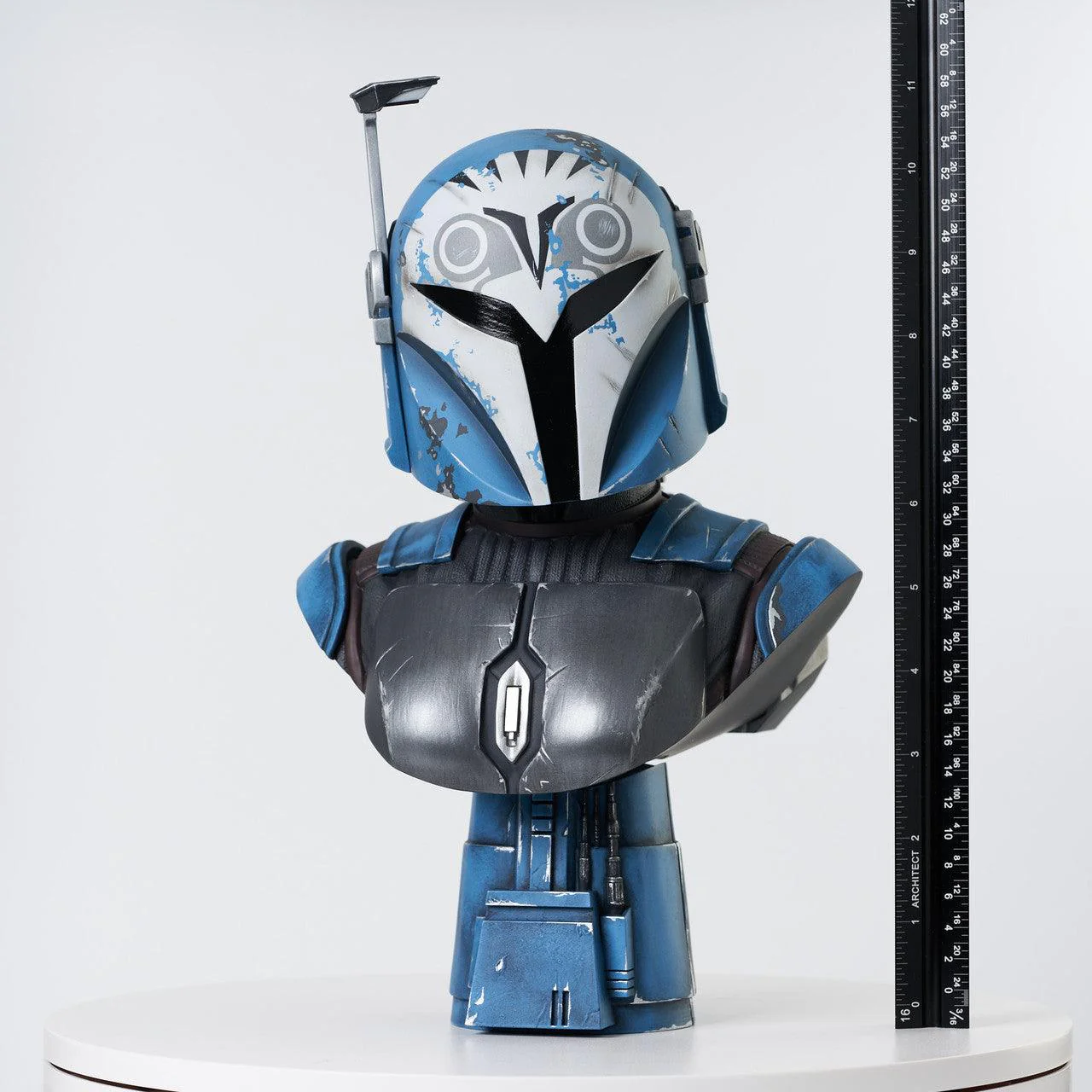 Star Wars: The Mandalorian - Bo-Katan Kryze 1:2 Scale Bust - Image 12