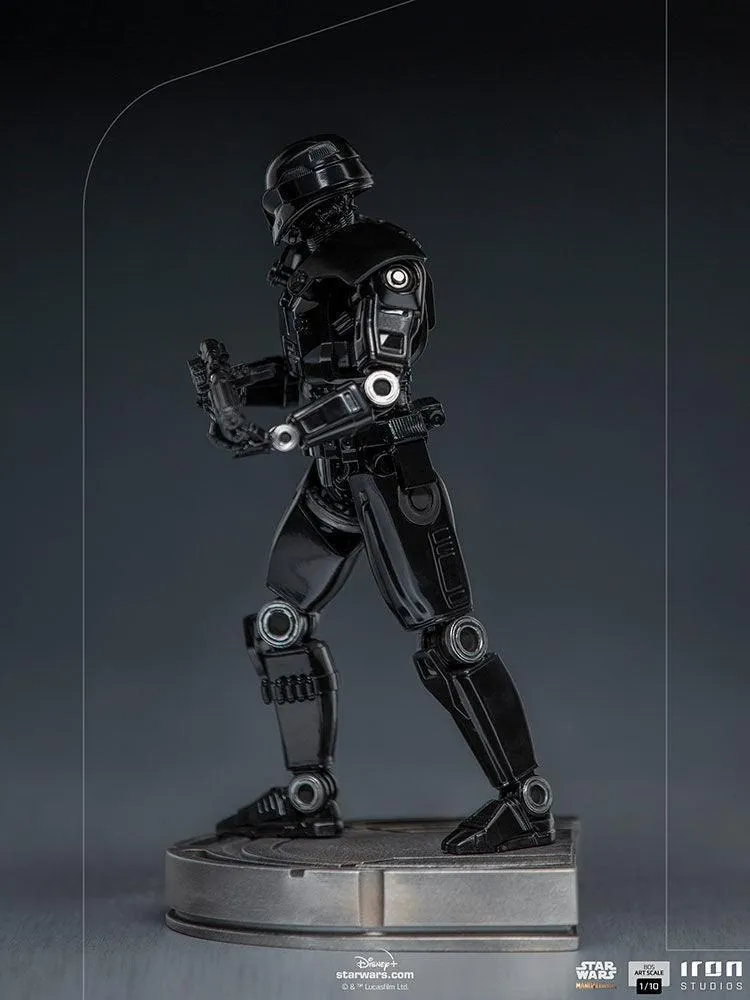 Star Wars: The Mandalorian - Dark Trooper 1:10 Scale Statue - Image 3