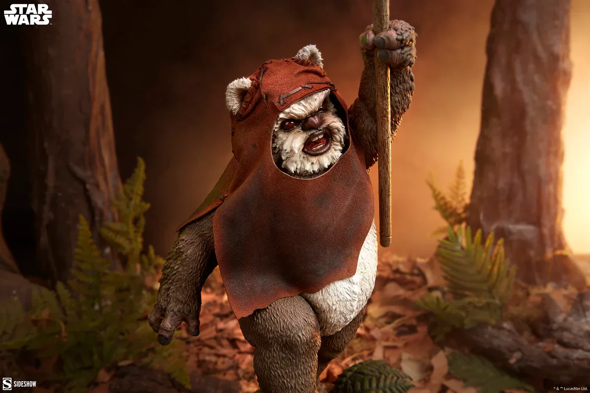 Star Wars - Wicket Premium Format Statue - Image 4