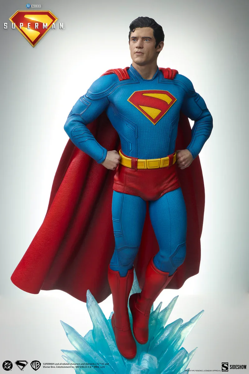Superman (2025) - Superman Premium Format Statue - Image 10