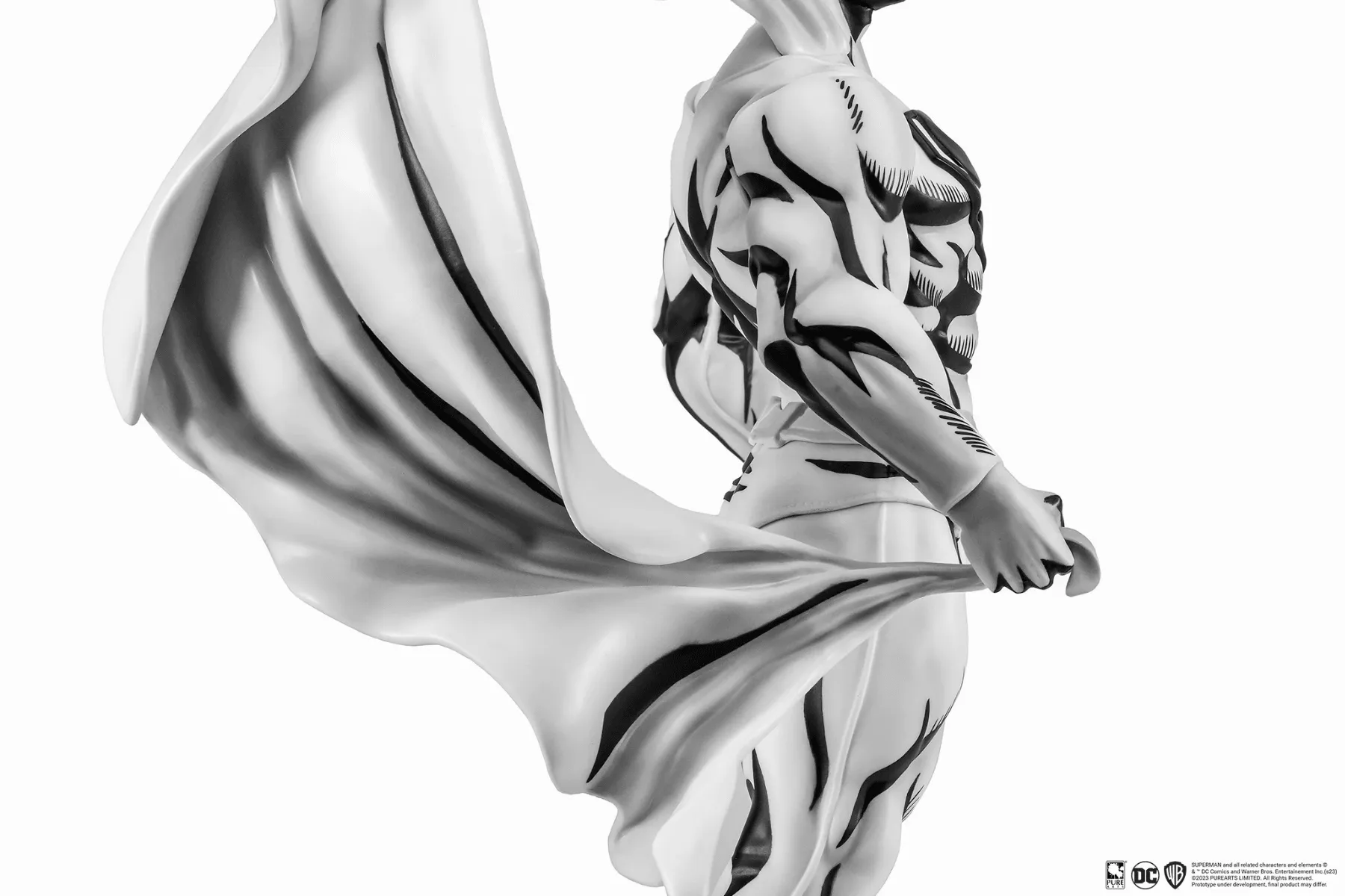 Superman - Superman (John Byrne) Black & White PVC 1:8 Scale Statue - Image 5
