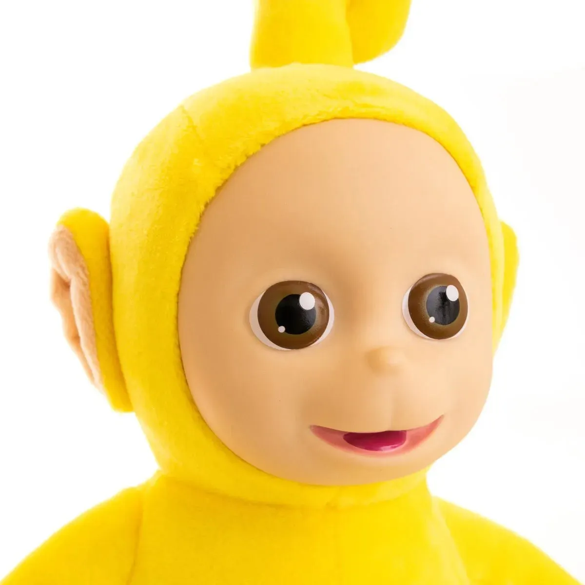 Teletubbies - Laa Laa 8'' Plush with Interactive Color Changing Belly Patch - Image 4