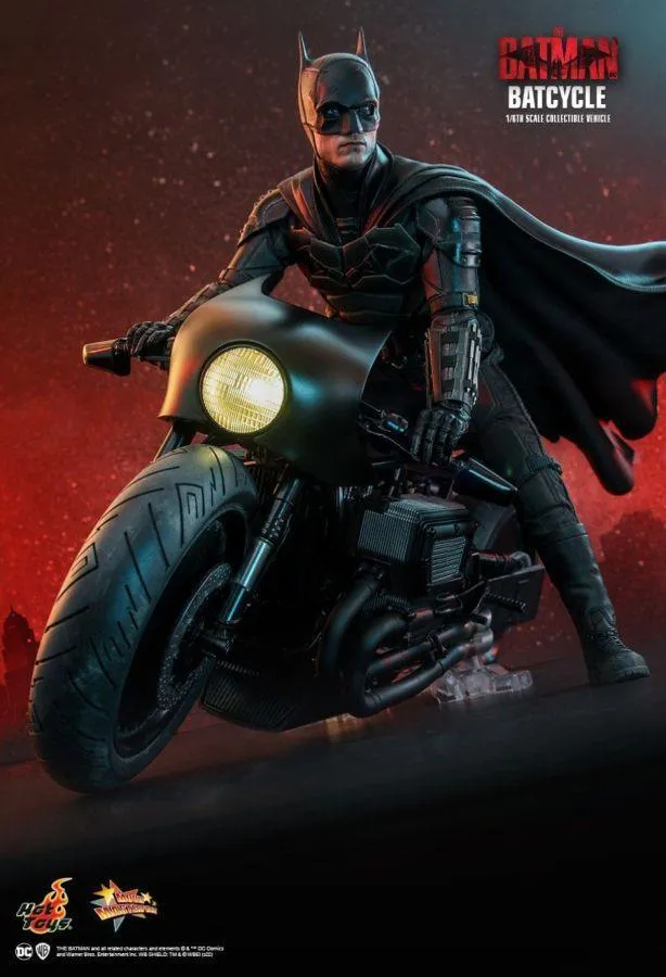 The Batman - Batcycle 1:6 Scale Collectable Vehicle - Image 2