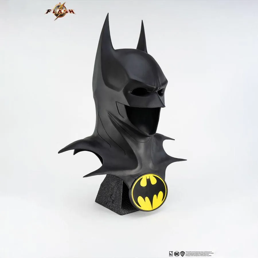The Flash (2023) - Batman 1:1 Scale Cowl Prop Replica - Image 4