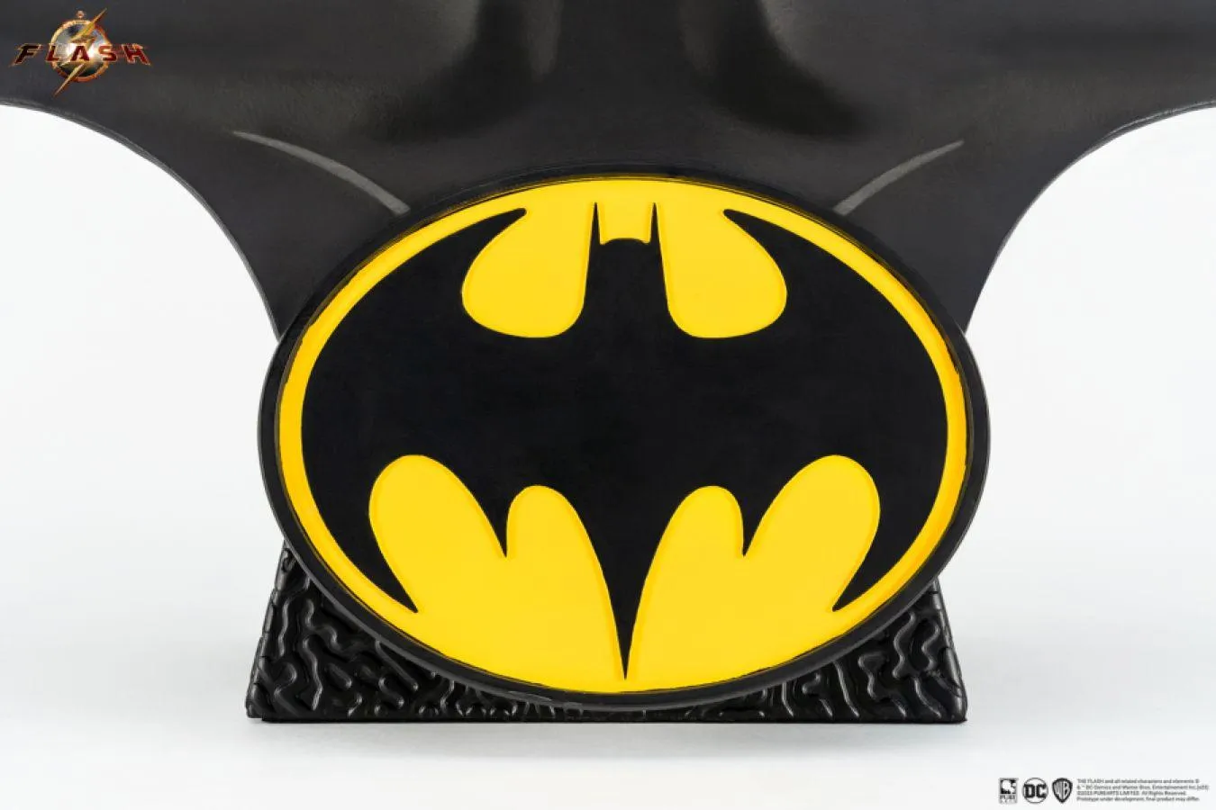 The Flash (2023) - Batman 1:1 Scale Cowl Prop Replica - Image 8