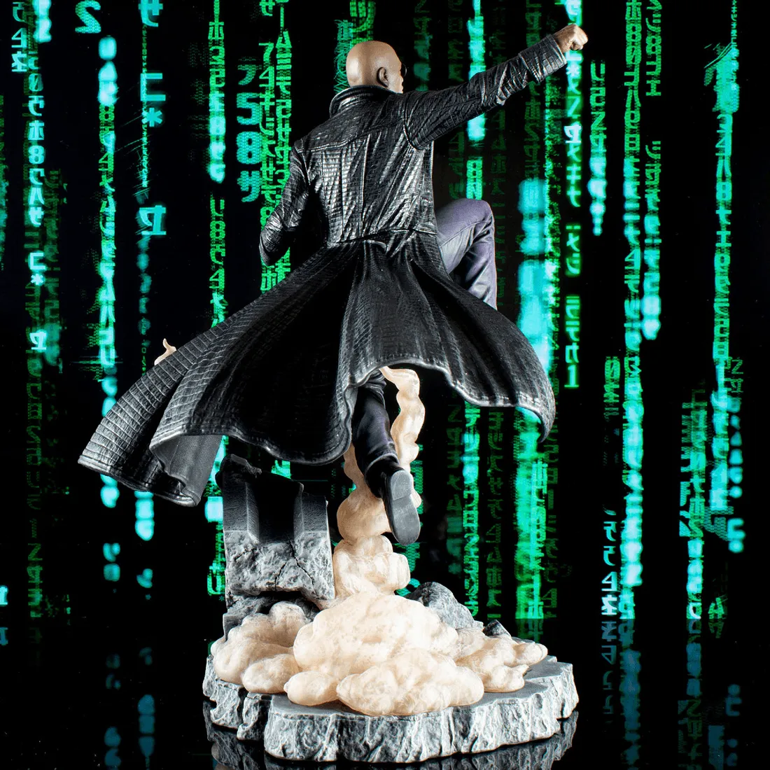 The Matrix - Morpheus Deluxe Gallery PVC Statue - Image 3