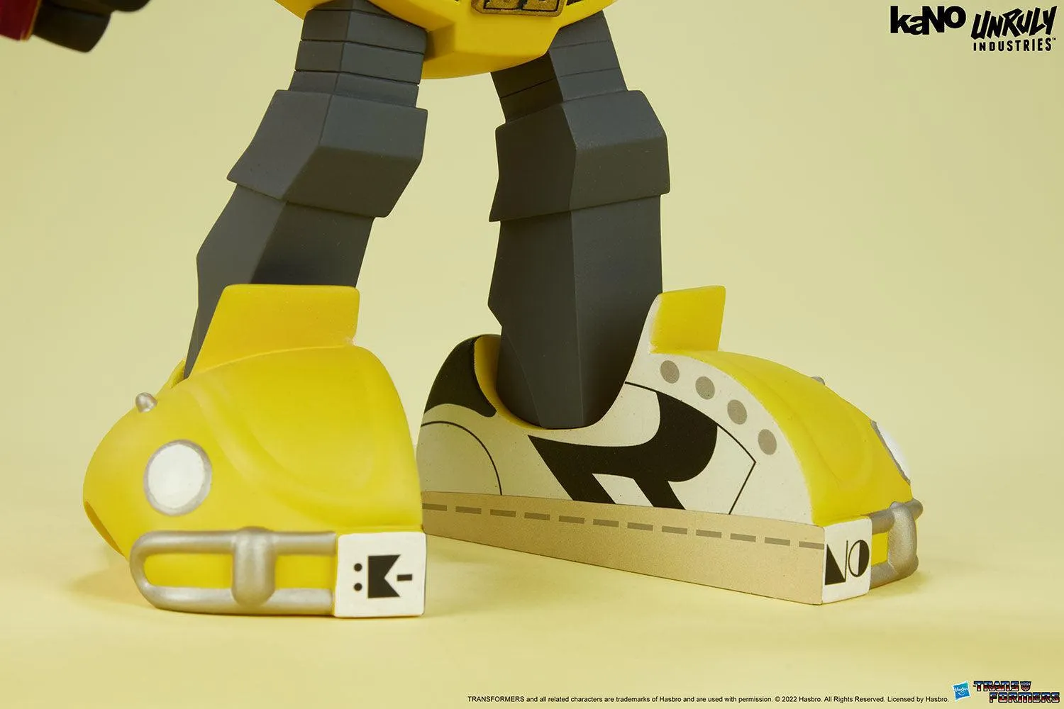 Transformers (TV) - Bumblebee Designer Statue - Image 11