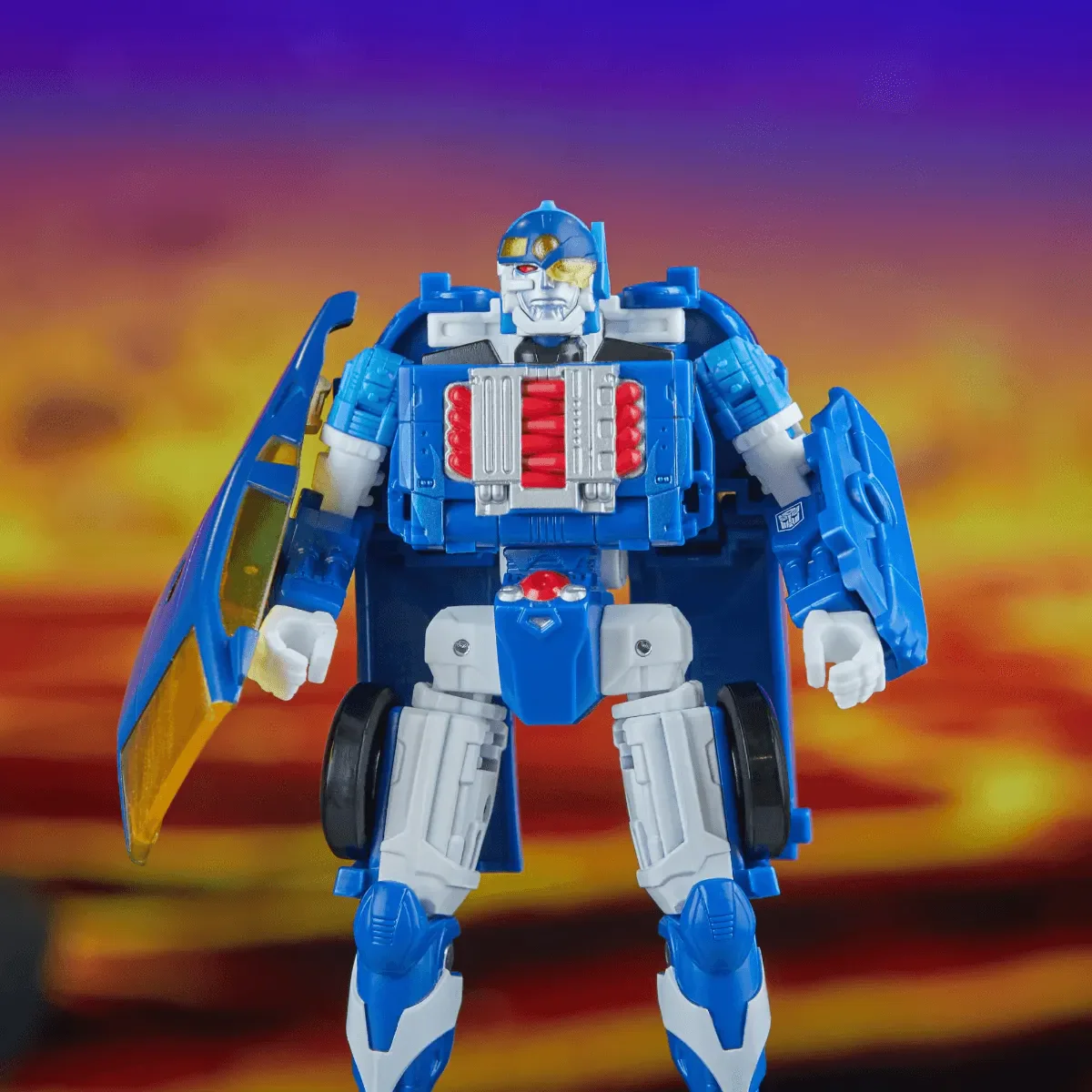 Transformers Legacy United: Deluxe Class - Robots in Disguise 2001 Universe Autobot Side Burn - Image 8