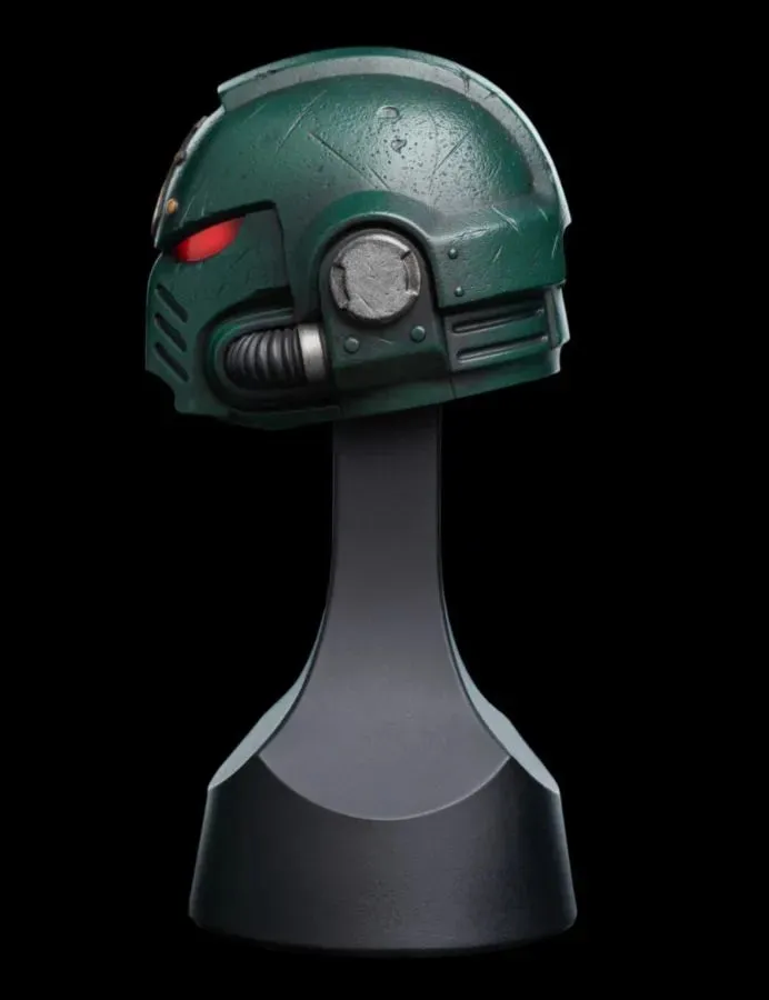Warhammer 40,000 - Dark Angels Miniature Helm - Image 8