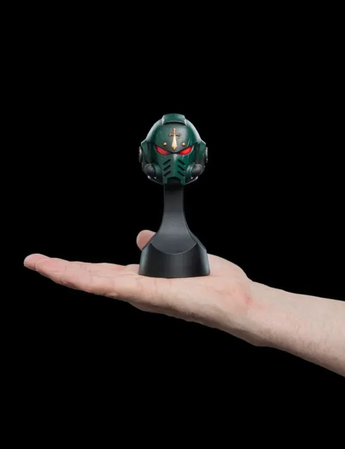 Warhammer 40,000 - Dark Angels Miniature Helm - Image 9