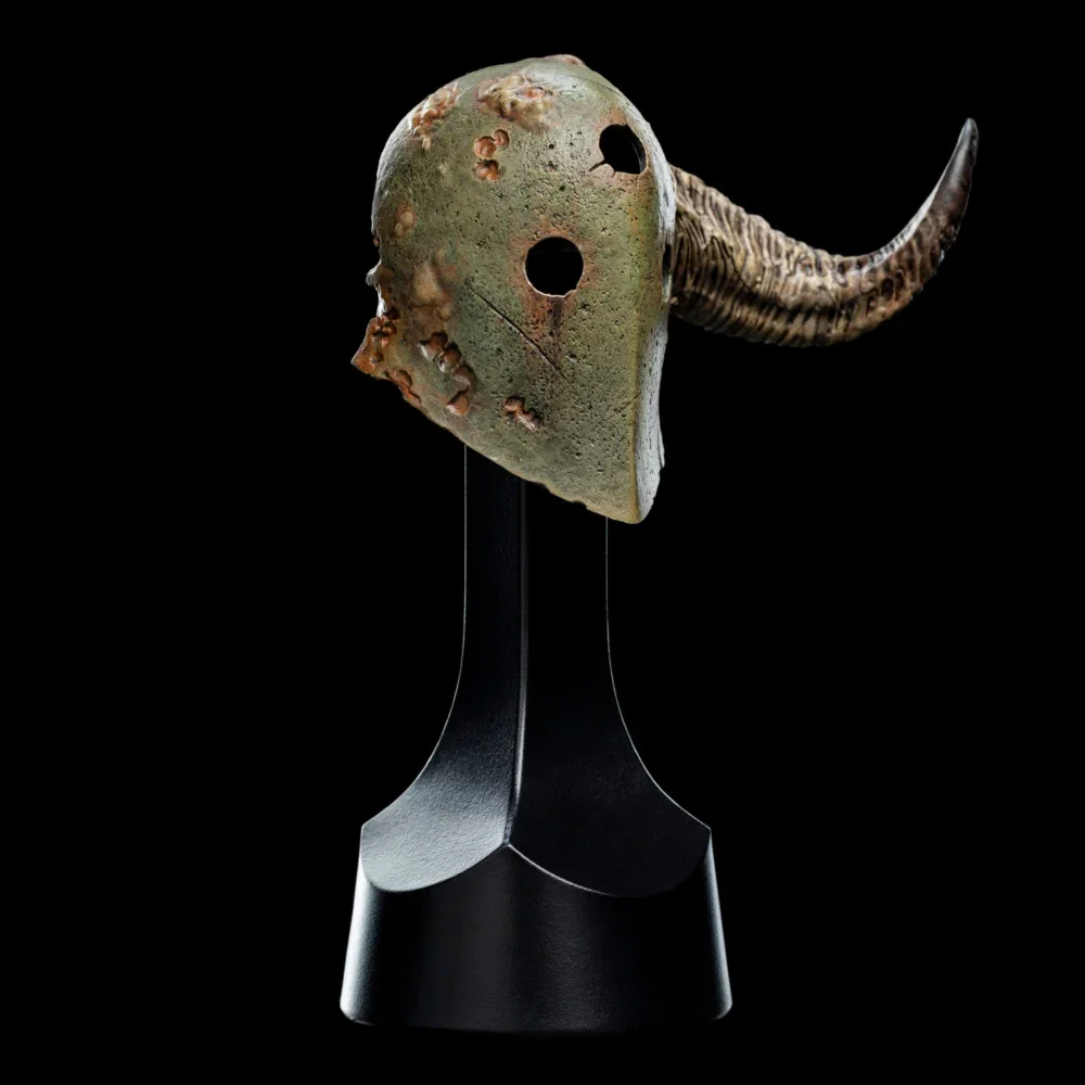 Warhammer: Age of Sigmar - Putrid Blightking Replica Helmet - Image 4