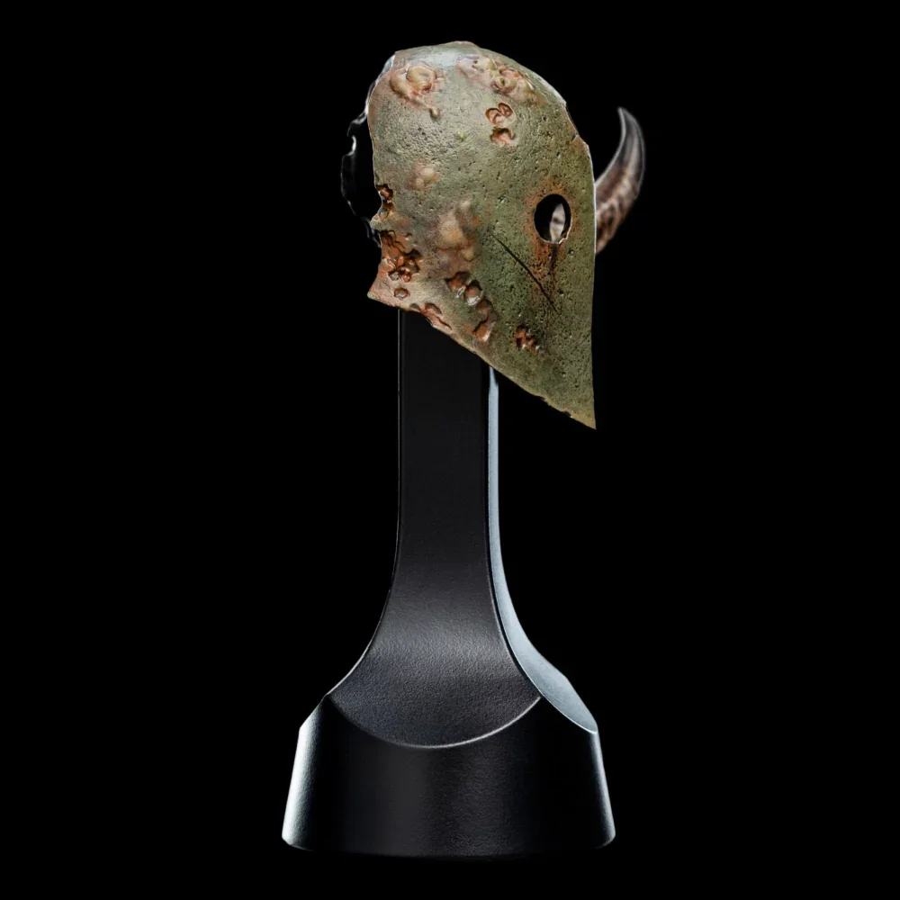 Warhammer: Age of Sigmar - Putrid Blightking Replica Helmet - Image 5