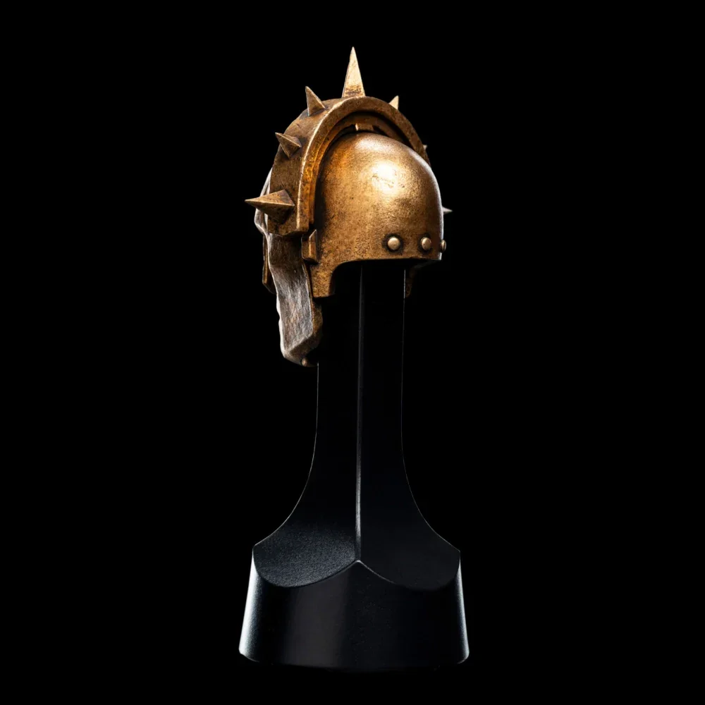 Warhammer: Age of Sigmar - Stormcast Eternal Liberator Replica Helmet - Image 8