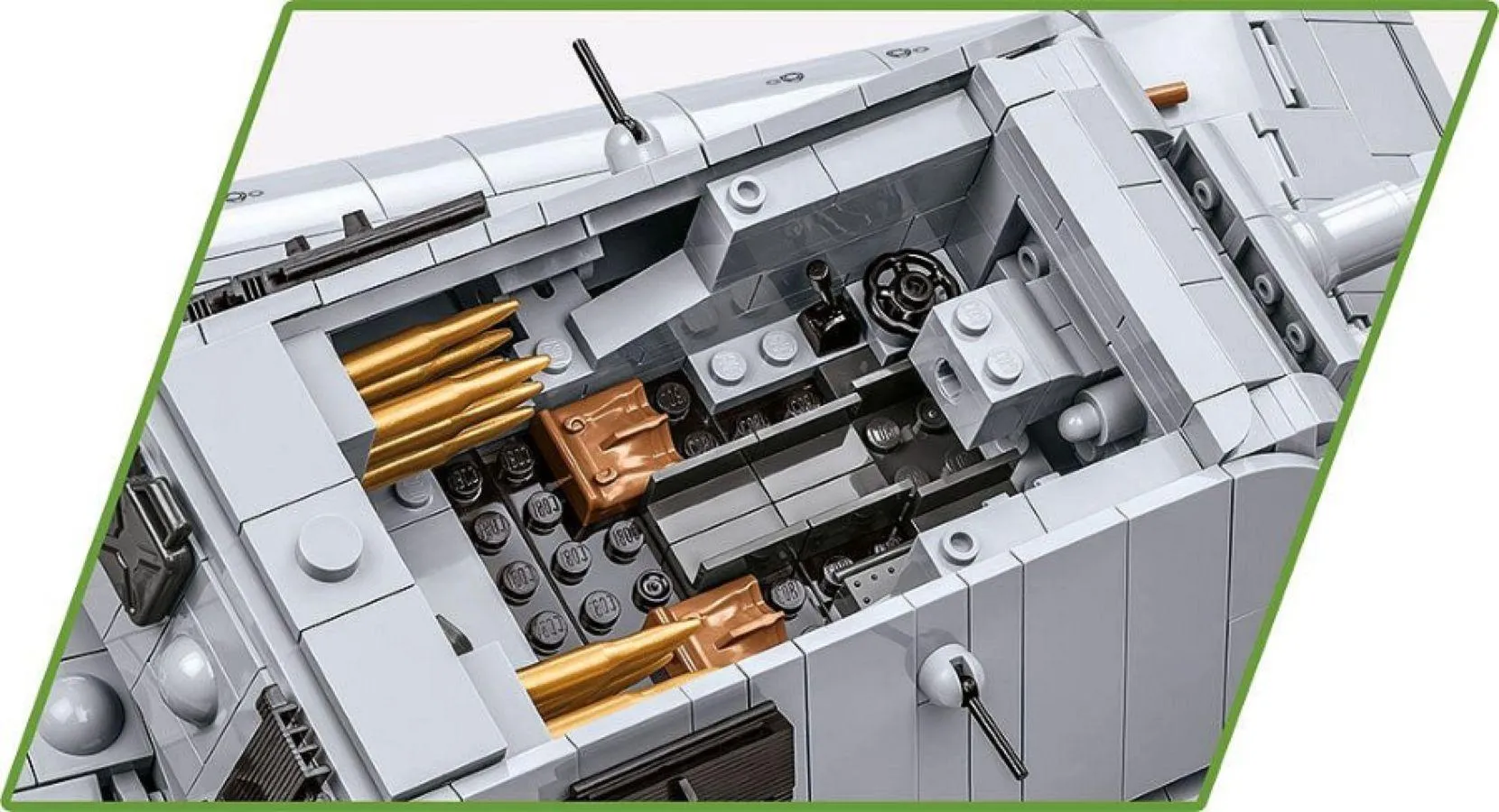 World War 2 - Panzerkampfwagen E-100 (1510 Piece Kit) - Image 5